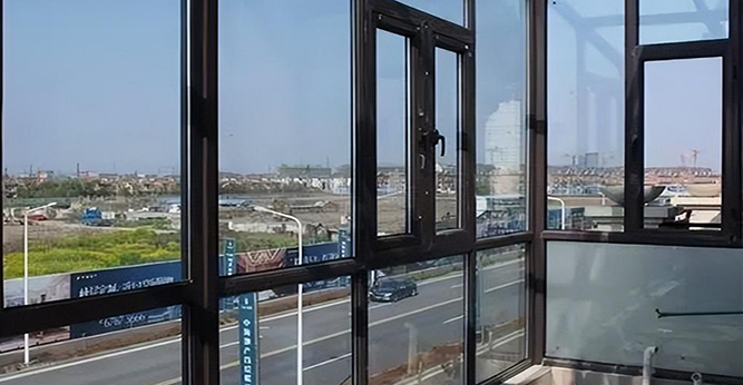 封陽(yáng)臺(tái)斷橋鋁怎么選？