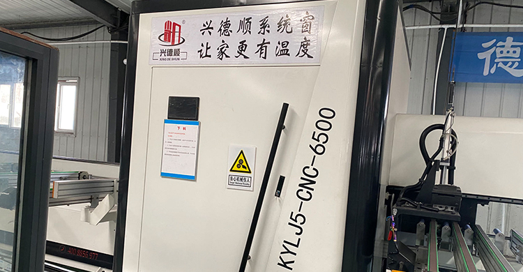 沈陽(yáng)專(zhuān)業(yè)陽(yáng)光房新款設(shè)計(jì)，打破平頂陽(yáng)光房造型！