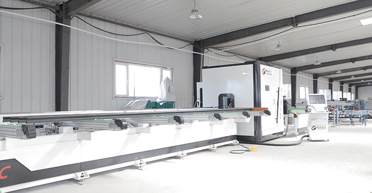 忠誠(chéng)于國(guó)家是軍人最可貴的品質(zhì)，沈陽專業(yè)陽光房打造溫馨之家！